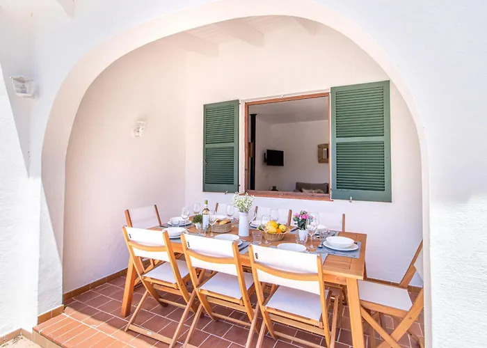 Linda Villa Son Parc